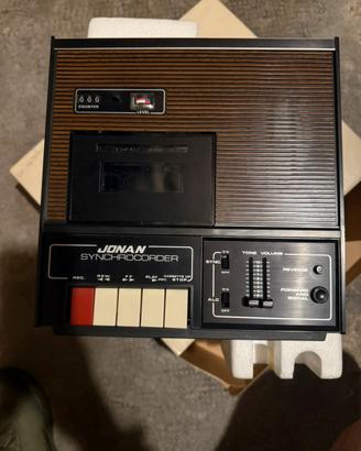 Registratore a cassette vintage Jonan modello 4400