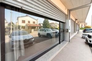 Mortise - magazzino su due piani