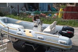 gommone 480 motore 40cv 4 tempi