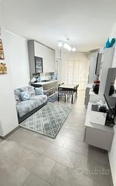 3 LOCALI COMPLETAMENTE RISTRUTTURATO IN ZONA BELLA