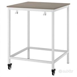 Set cucina: tavolo alto con 2 sedie