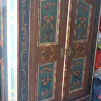 Armadio antico tirolese di grande valore