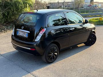 Lancia Ypsilon 2010, motore 1.2 benzina