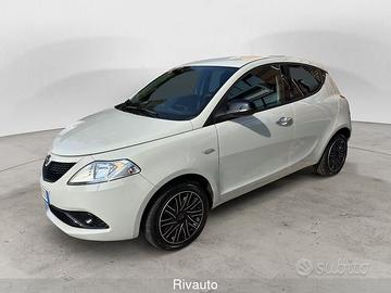 Lancia Ypsilon 1.0 FireFly 5 porte S&S Hybrid...