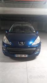 Peugeot 207 - 2009