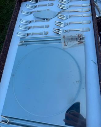set posate 75 pezzi nuovo