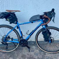 Bombtrack Hook Gravel Bike