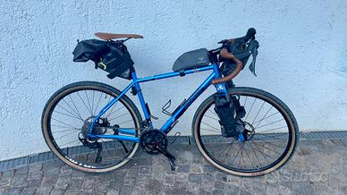 Bombtrack Hook Gravel Bike