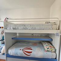 Letto a castello e materasso