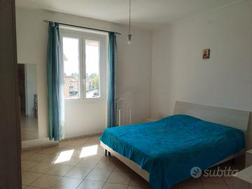 Bilocale con balcone Cristo spese condo incluse