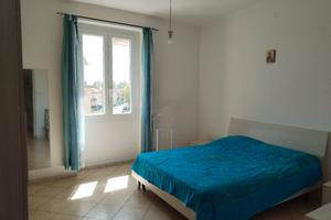 Bilocale con balcone Cristo spese condo incluse