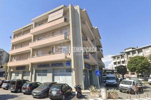 QUADRILOCALE RISTRUTTURATO VISTA MARE