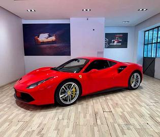 Ferrari 488 GTB - full carbon - 3400 km - pari al 