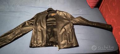 Giubbino vera pelle nero..taglia 50....S