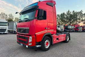 VOLVO FH 460 GLOBETROTTER TRATTORE STRADALE 4X2