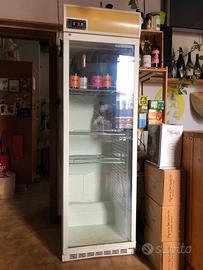 Frigo a vetrina