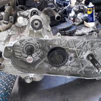 Beverly 400 : motore forcella pinza correttore