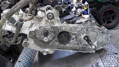 Beverly 400 : motore forcella pinza correttore