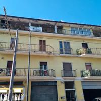 4 vani e wc oltre a terrazzi e posto auto coperto