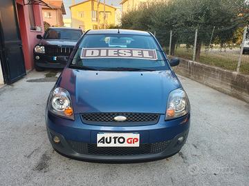Ford Fiesta 1.4 TDCi 5p. Neopatentati manuale 2006