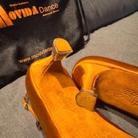 Scarpa da ballo Categoria Liscio (tacco 4cm)