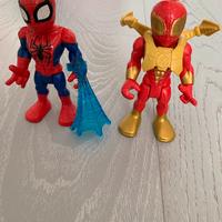 Due personaggi Spider-Man e Iron Spider