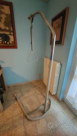 supporto a piantana per letto 