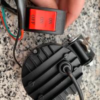 Angel eyes che fa luce rossa anabbagliante ecc