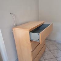 Cassettiera e comodino in legno