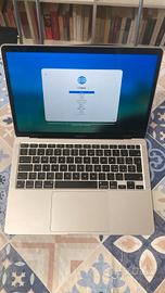 Apple MacBook Air 13" Chip M1256 GB SSD-
8GB RAM