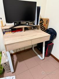 Scrivania per pc