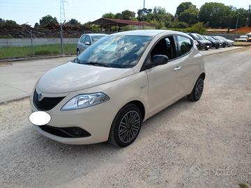 Lancia Ypsilon 1.2 69 CV 5 porte Platinum (GPL)