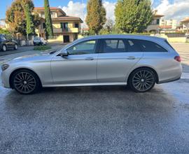 MERCEDES Classe E (W/S214) - 2017