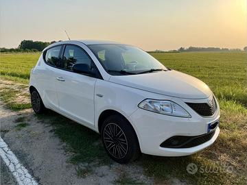 Lancia Ypsilon 1.2 69 CV - S&S - Gold - anno 2019