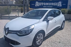 RENAULT Clio 1.2 75CV 5 porte Zen TAGLIANDATA