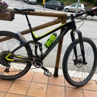 Bici Biammortizzata Carbonio