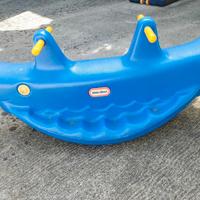 Dondolo per bambini Little Tikes.