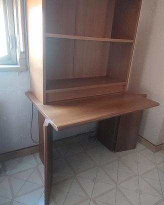 Scrivania salvaspazio con tavolo richiudibile