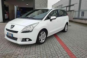 PEUGEOT 5008 1.6 e-HDi 115CV Stop&Start cambio r