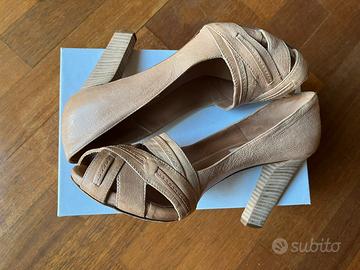 Max Mara-Intrend décolleté open toe cipria