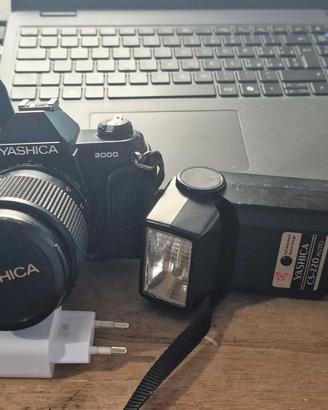 Yashica FX3 2000 Super