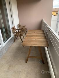 Set tavolo e 4 sedie