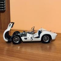 MASERATI TIPO 61 BIRDCAGE CMC in SCALA 1:18