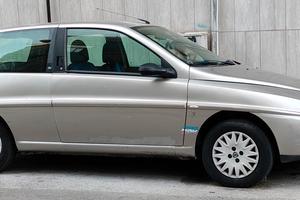 lancia y elefantino blu