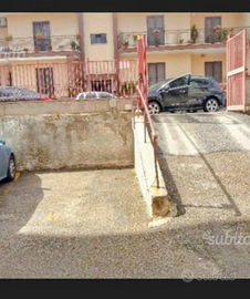 Posto auto scoperto e recintato