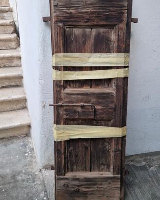 antiche ante ad oscuro 