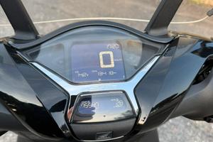 Honda sh 125 sport abs