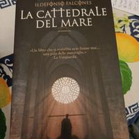 Libro La cattedrale del male