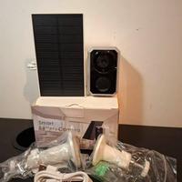 Smart battery camera con pannello solare