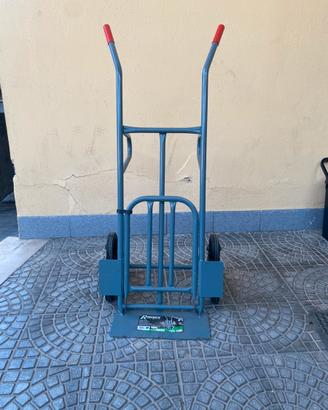 Carrello saliscale per carichi pesanti